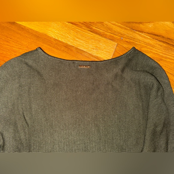 Michael Kors Knit Top - Picture 3 of 4
